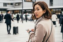 出張が多すぎるのは怪しい？確認方法と行動の見抜き方を徹底解説！