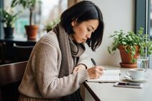 予定を聞くと急に怒る恋人に困ったら？性格と反応の見極め方を紹介！